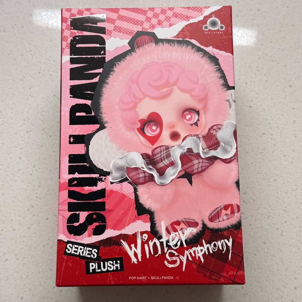 Skullpanda Winter Symphony Vinyl Plush - Rock On